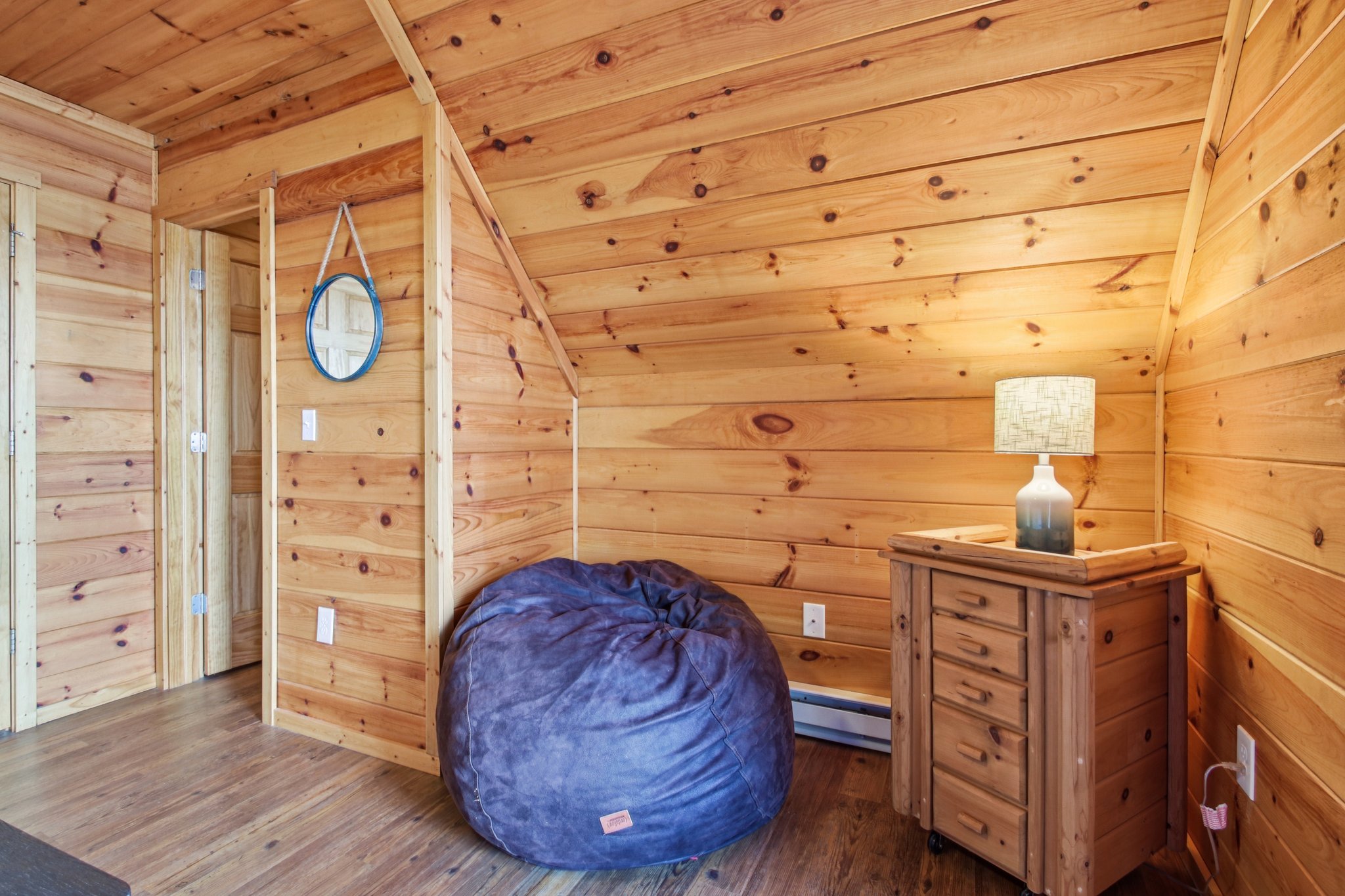 Main St-S0804-031.jpg