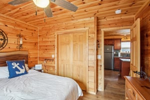 Main St-S0804-025.jpg