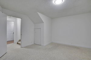  Photo 39