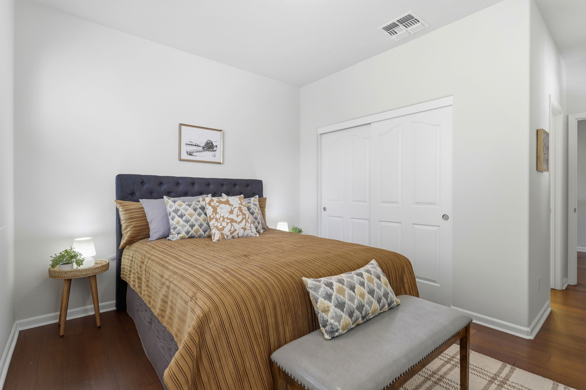023_F8_112 Meadowview Ln