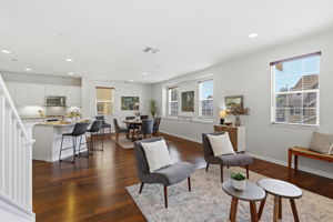 010_F8_112 Meadowview Ln