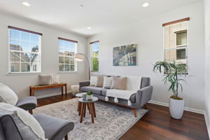 012_F8_112 Meadowview Ln