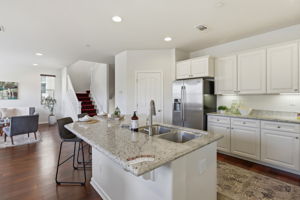 017_F8_112 Meadowview Ln