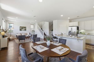 020_F8_112 Meadowview Ln