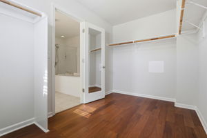 027_F8_112 Meadowview Ln