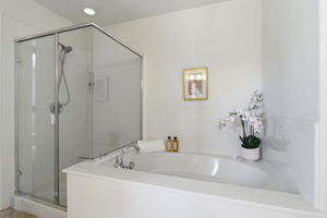 034_F8_112 Meadowview Ln