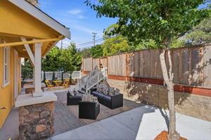 039_F8_112 Meadowview Ln