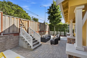 040_F8_112 Meadowview Ln