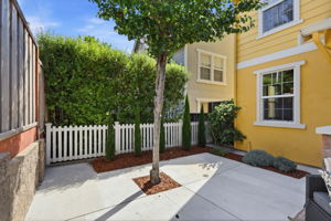 041_F8_112 Meadowview Ln