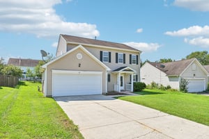 Nevis Ln-S3107-002.jpg