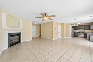 Nevis Ln-S3107-009.jpg