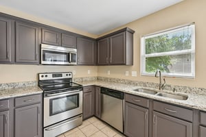 Nevis Ln-S3107-016.jpg