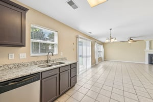 Nevis Ln-S3107-018.jpg