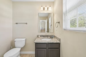Nevis Ln-S3107-025.jpg