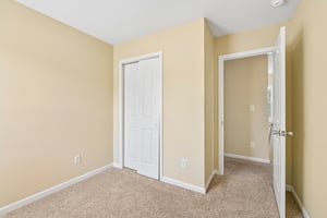 Nevis Ln-S3107-027.jpg