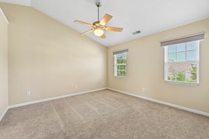 Nevis Ln-S3107-028.jpg