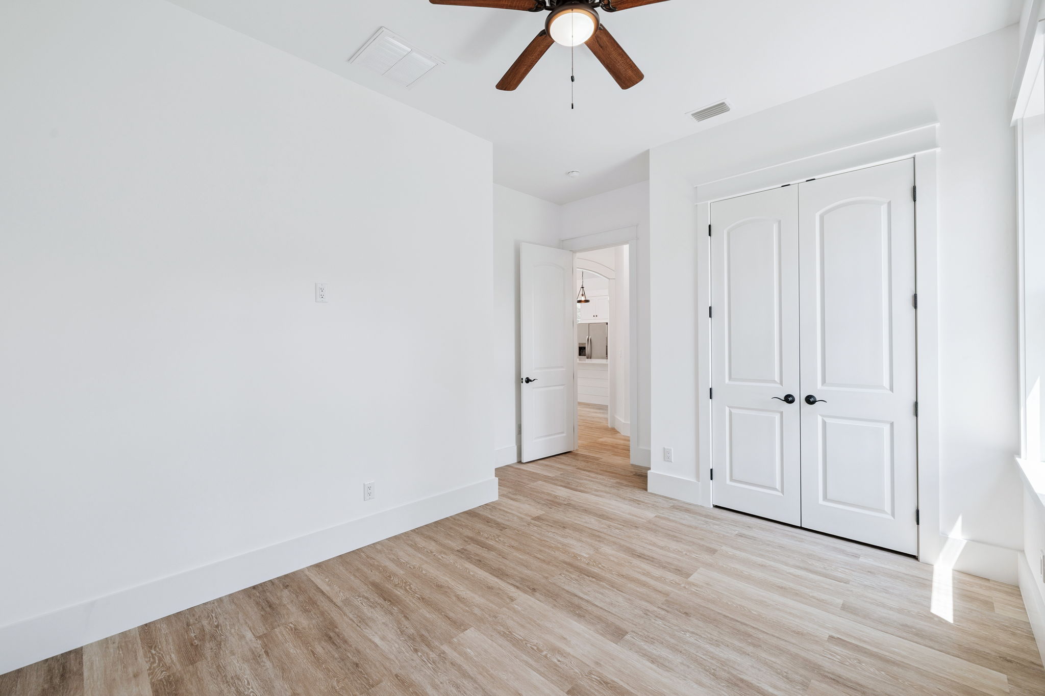 Array_112NorthKSt-44