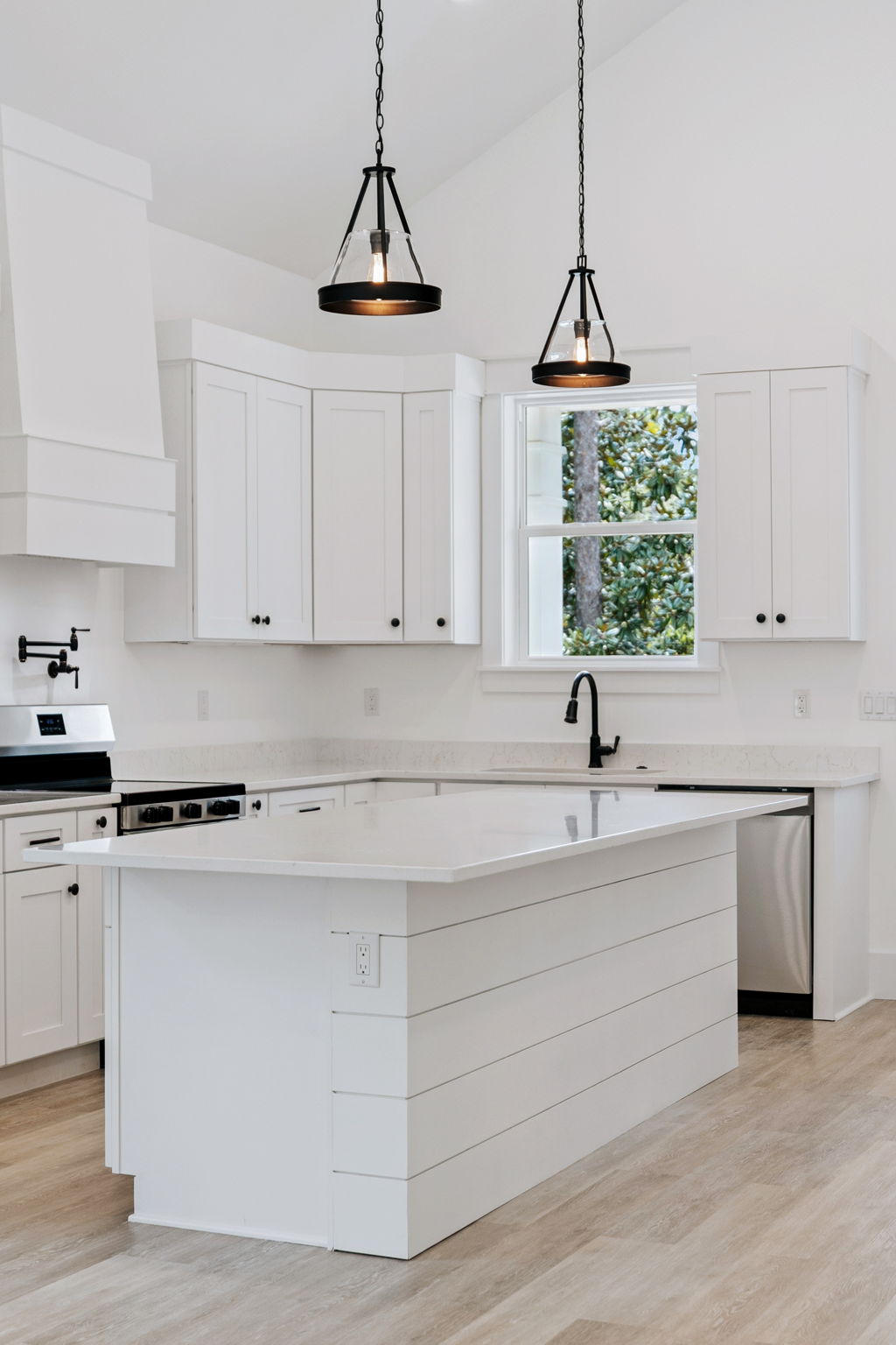 Array_112NorthKSt-61