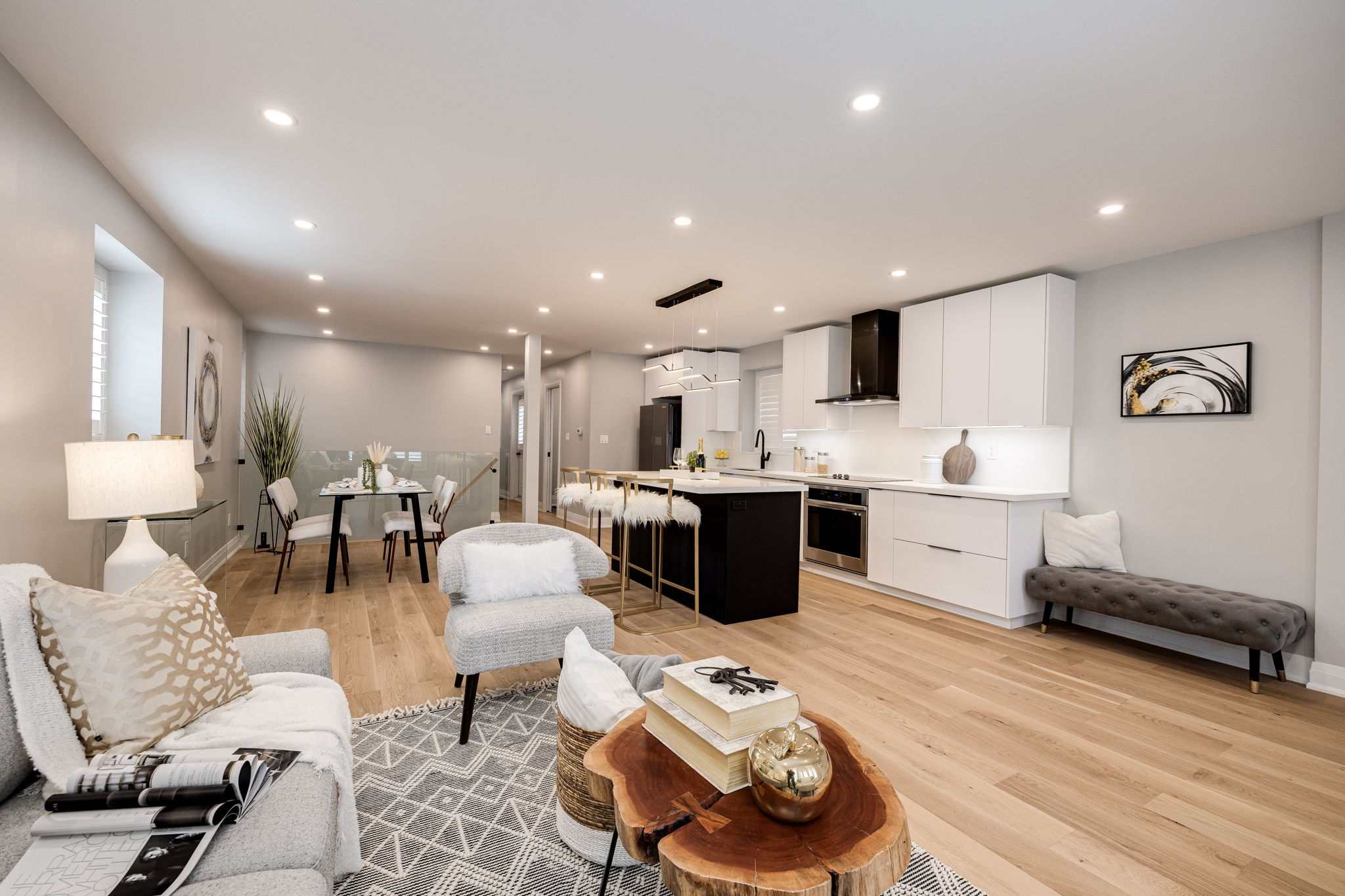 Richmond Hill property showcase — delivered property photograph 11