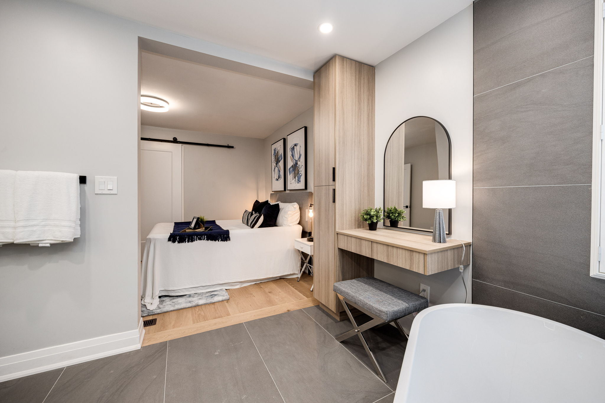 Richmond Hill property showcase — delivered property photograph 17