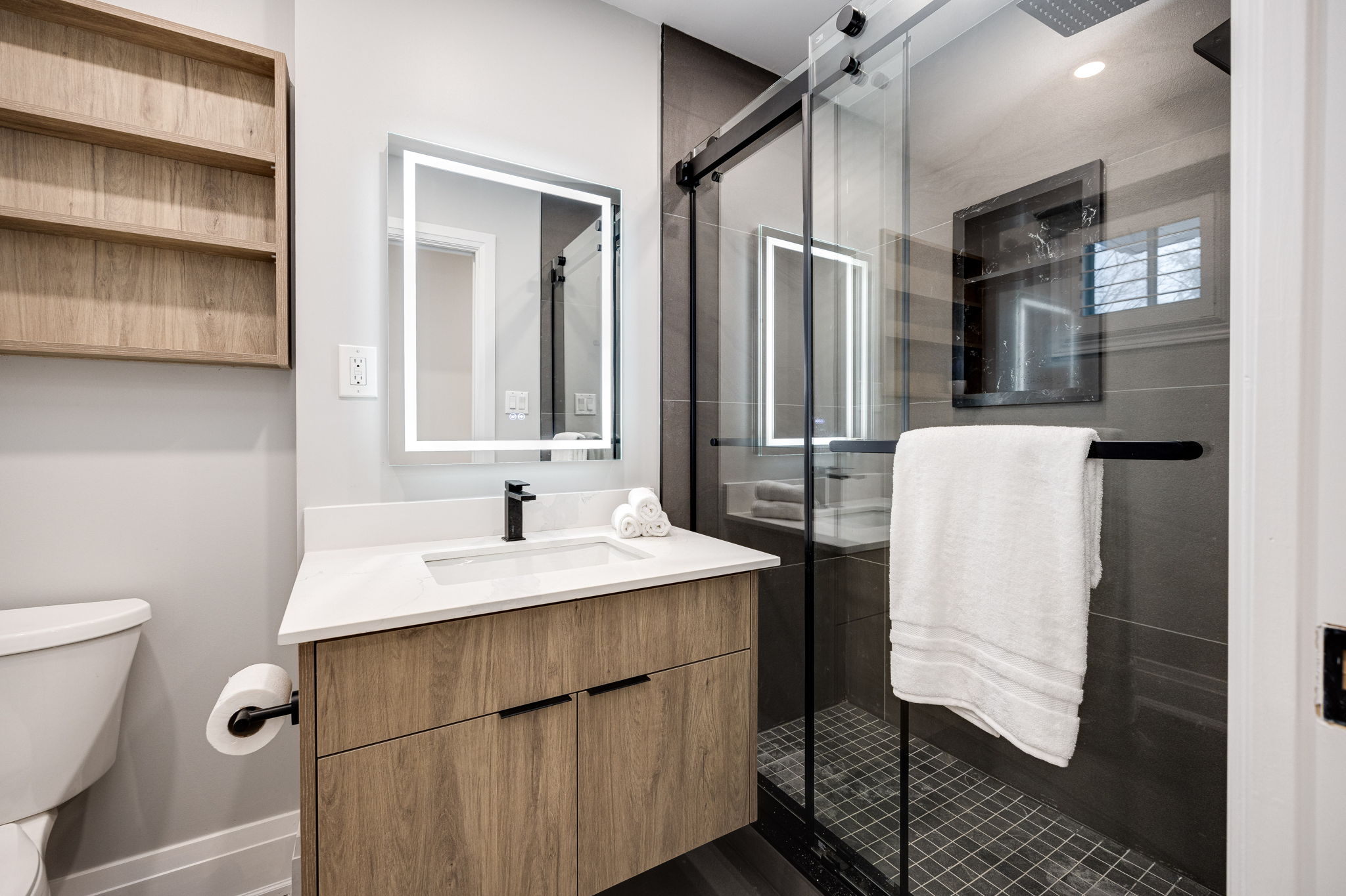 Richmond Hill property showcase — delivered property photograph 20