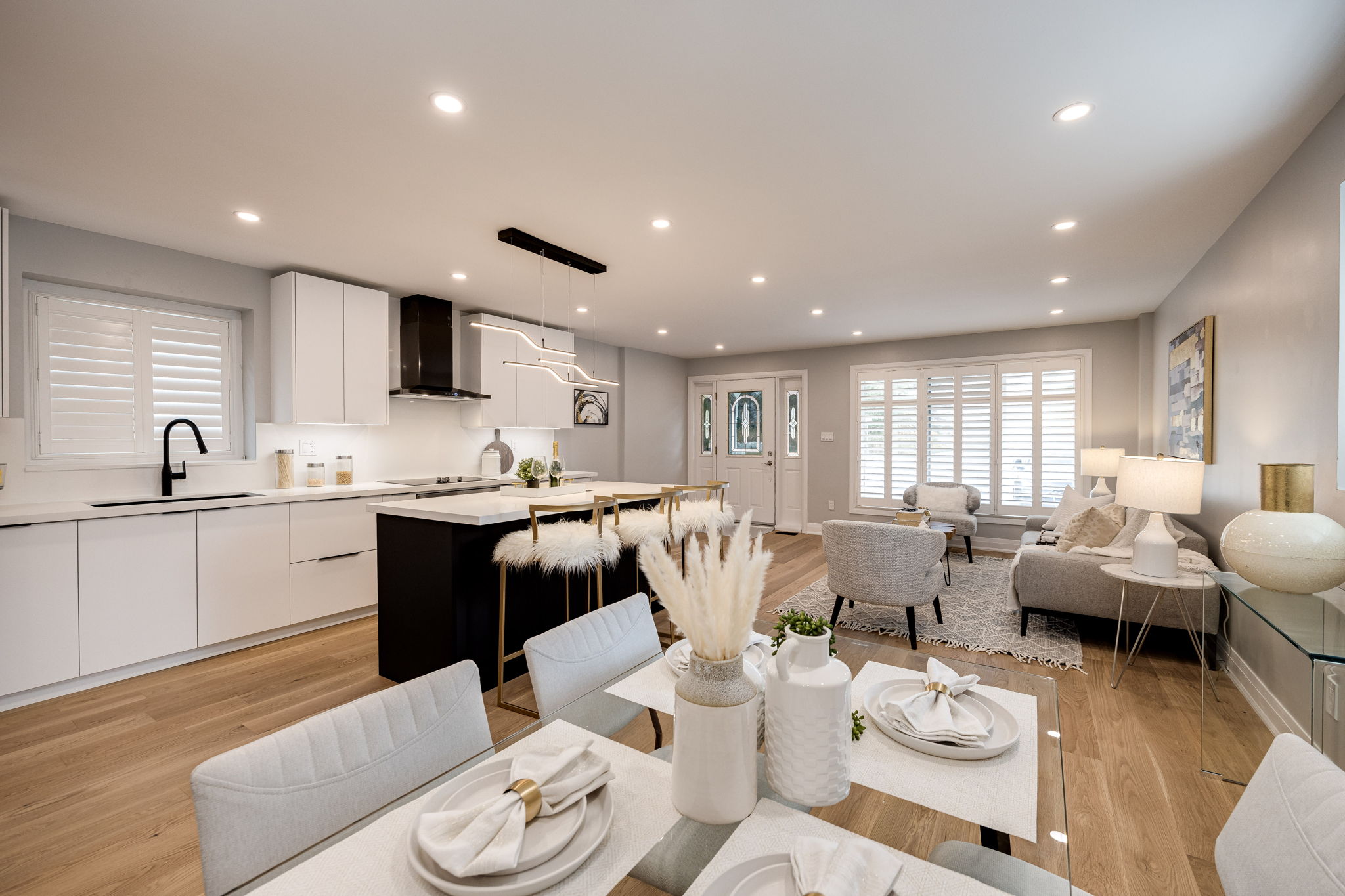 Richmond Hill property showcase — delivered property photograph 4