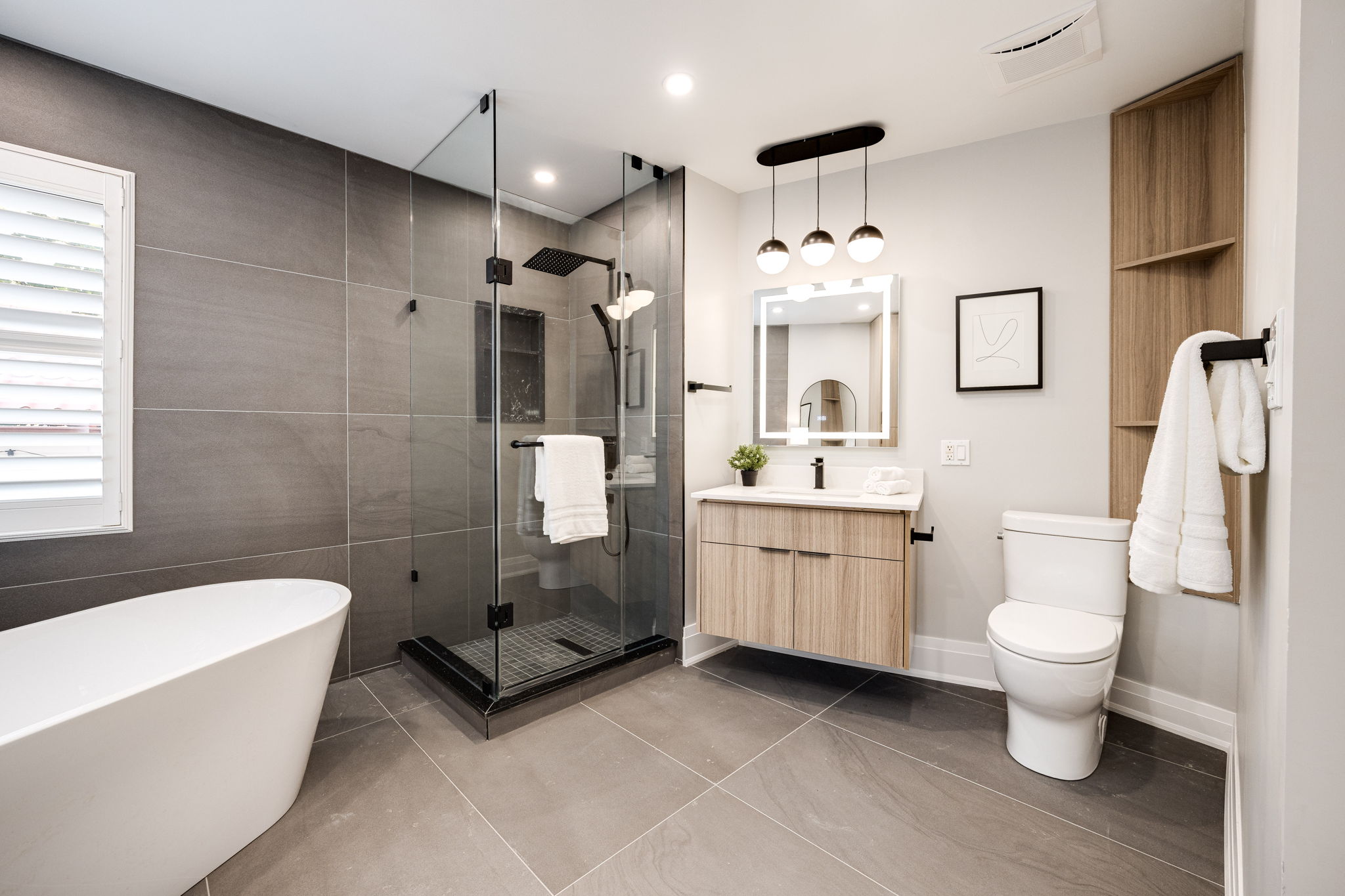 Richmond Hill property showcase — delivered property photograph 16