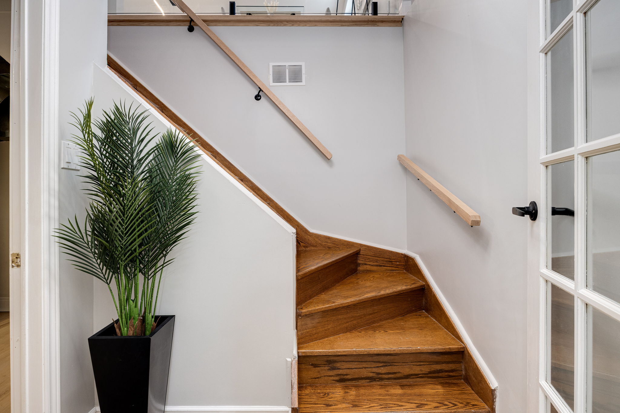 Richmond Hill property showcase — delivered property photograph 26