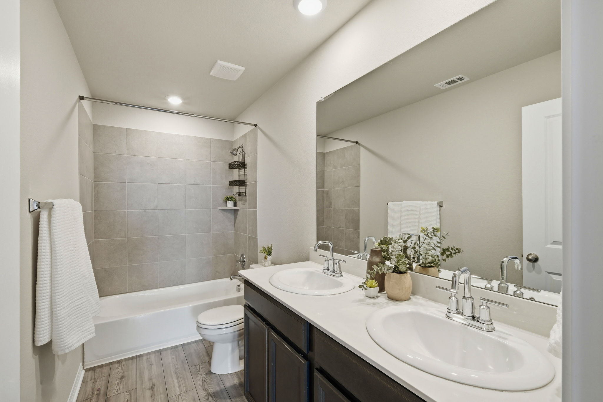 Upstairs Bathroom
