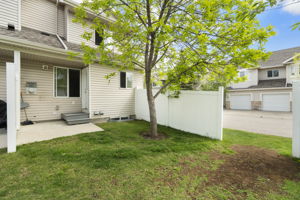  Photo 49