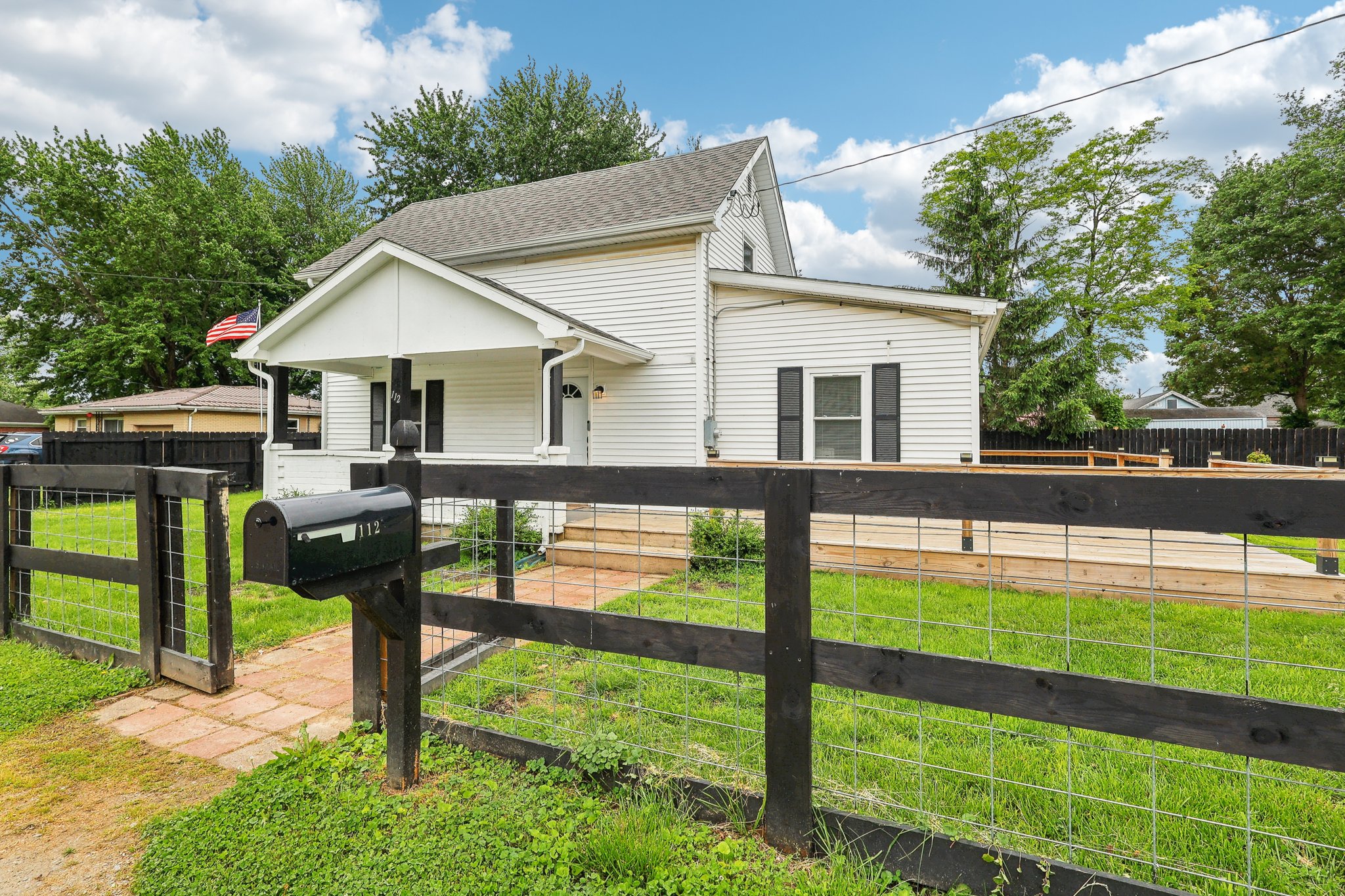 S Supinger Ave-2305-005.jpg