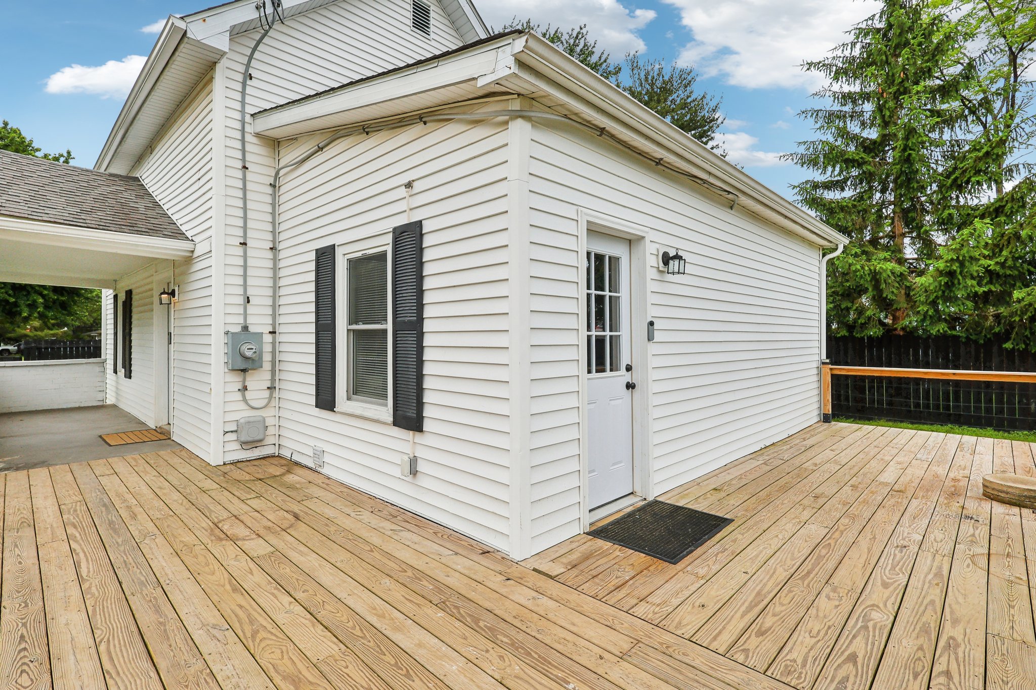 S Supinger Ave-2305-006.jpg