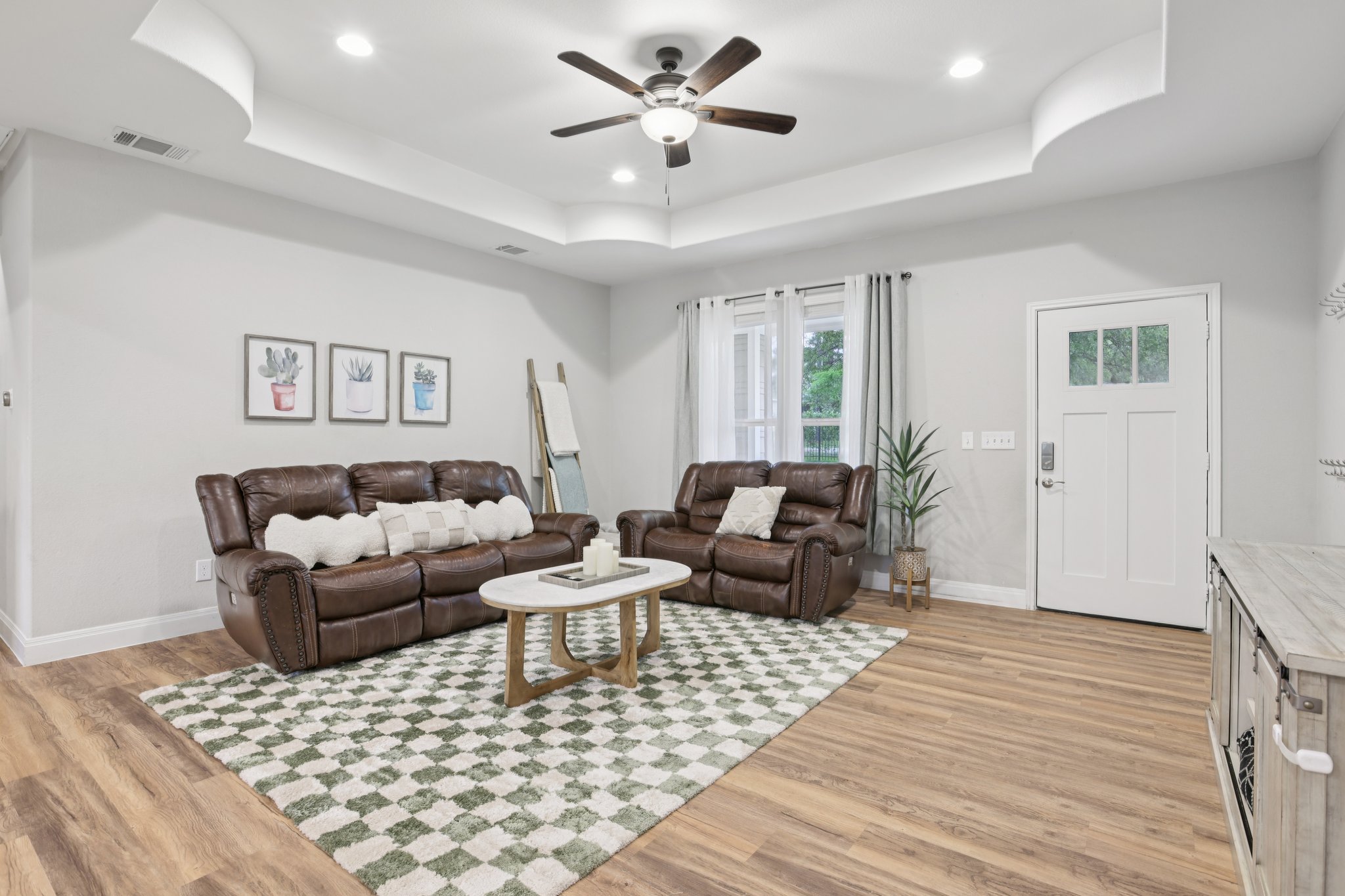 Twin Lakes Ln-S1404-002.jpg