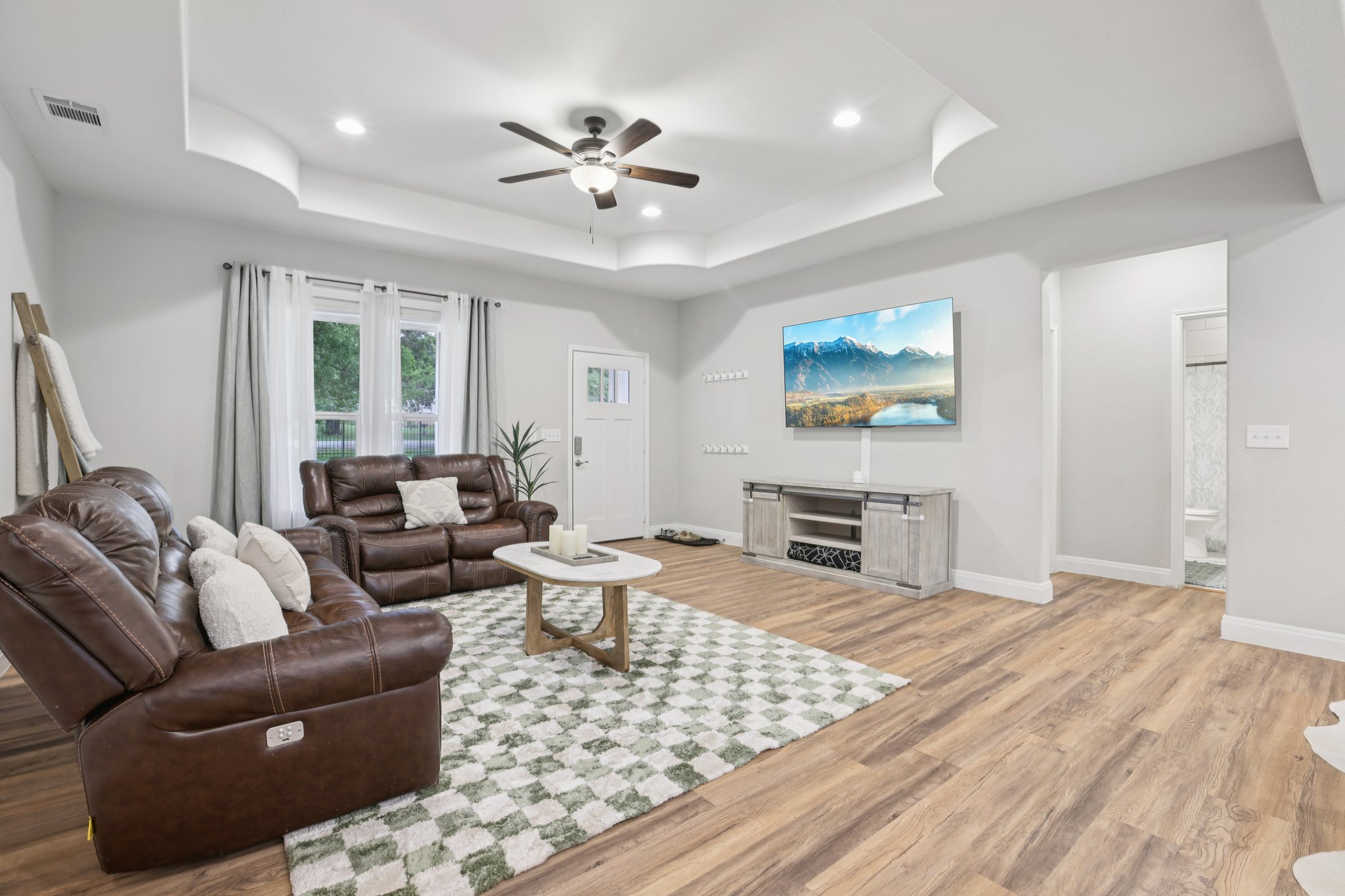 Twin Lakes Ln-S1404-003.jpg