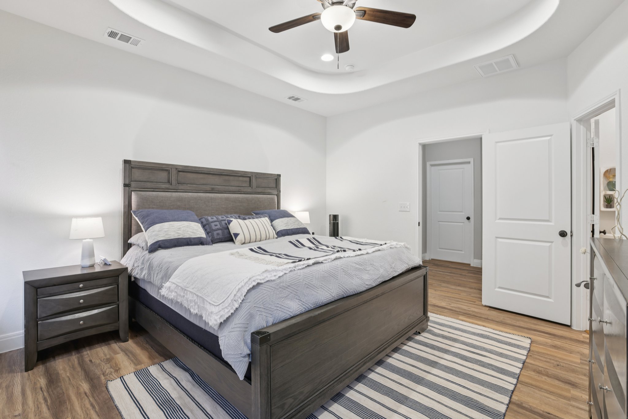 Twin Lakes Ln-S1404-020.jpg