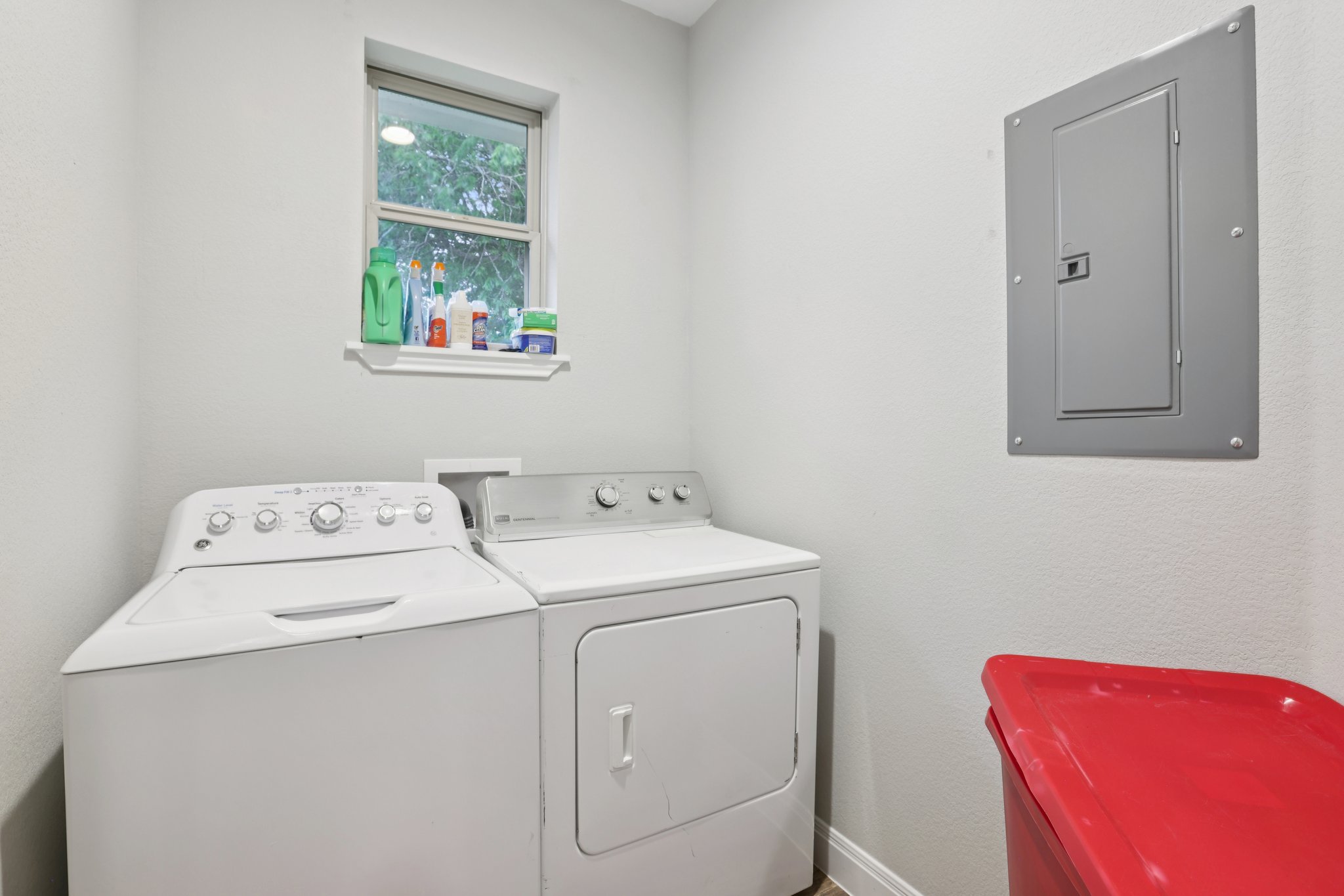 Twin Lakes Ln-S1404-027.jpg