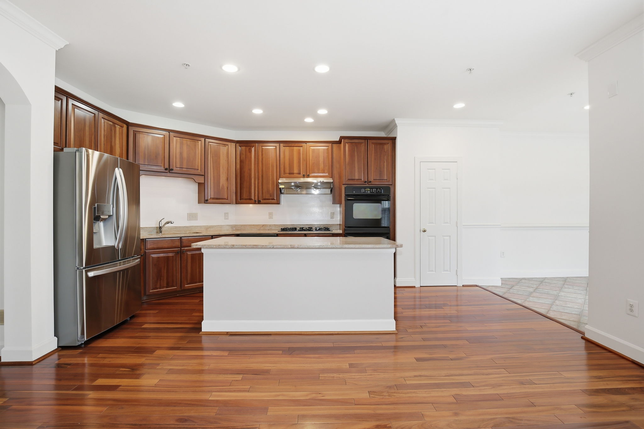 1120 Crestfield Dr _015