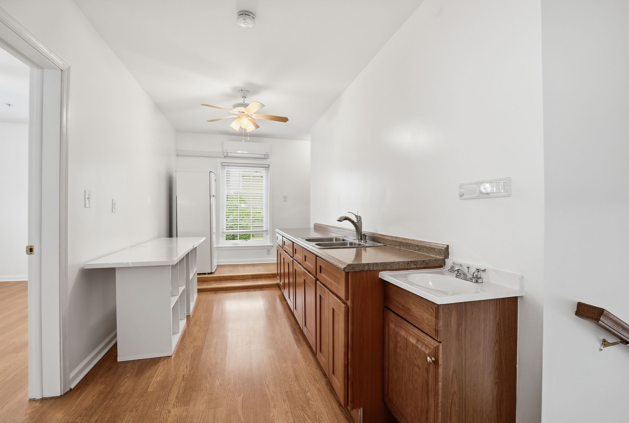 1120 Crestfield Dr _021