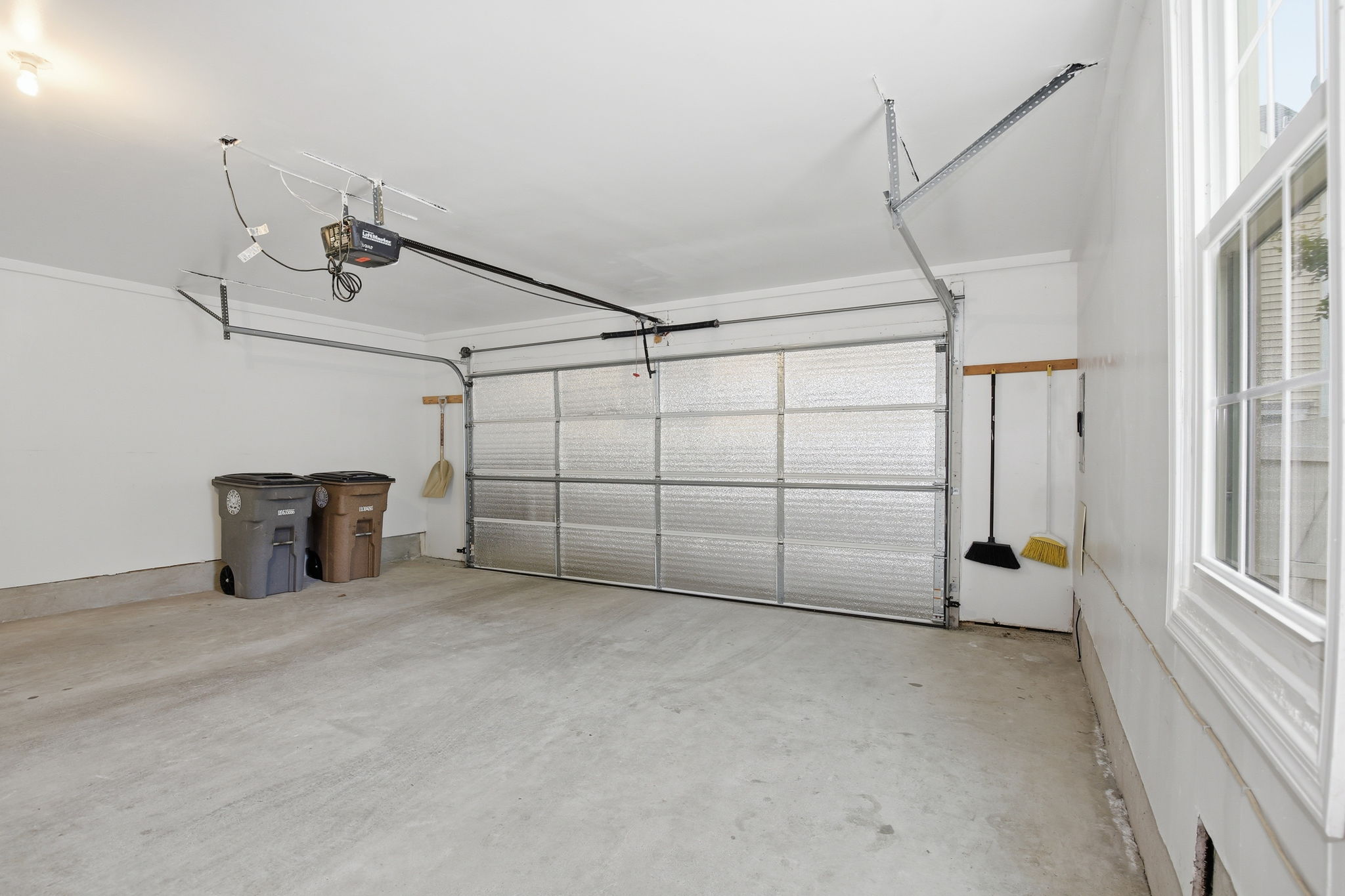 1120 Crestfield Dr _026