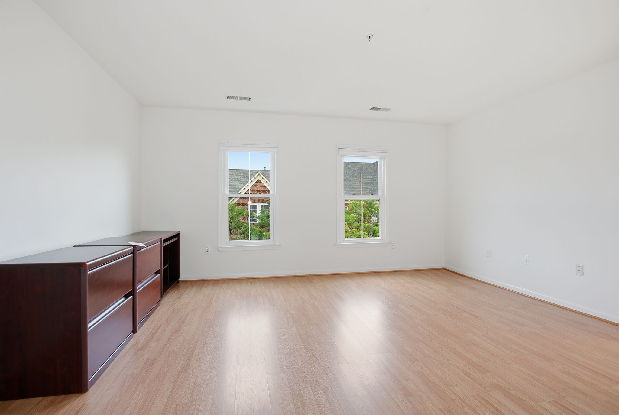 1120 Crestfield Dr _041