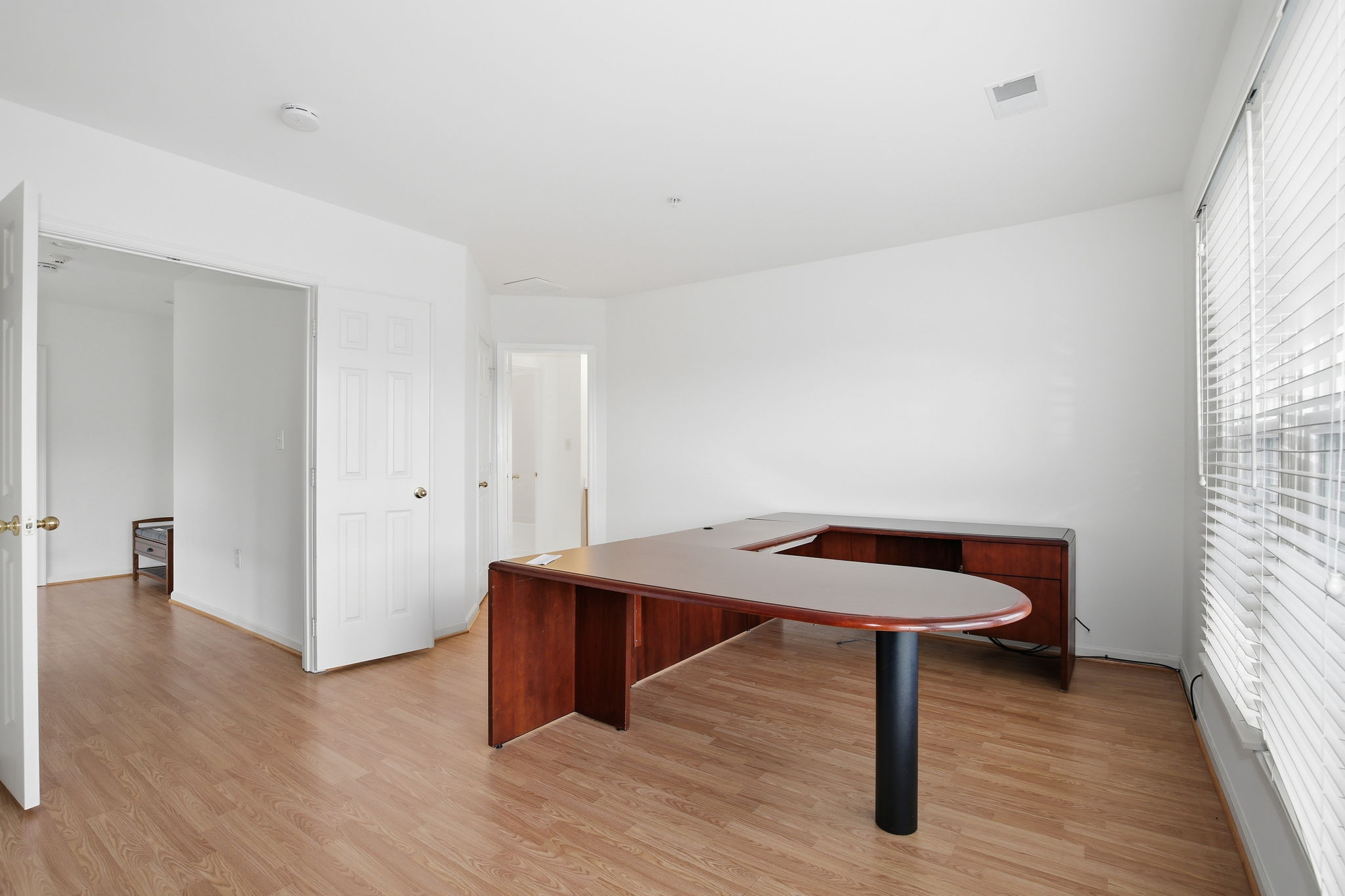 1120 Crestfield Dr _046