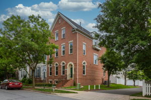1120 Crestfield Dr _001