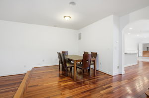 1120 Crestfield Dr _008