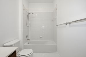 1120 Crestfield Dr _038