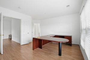 1120 Crestfield Dr _046