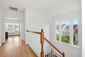 1120 Crestfield Dr _049