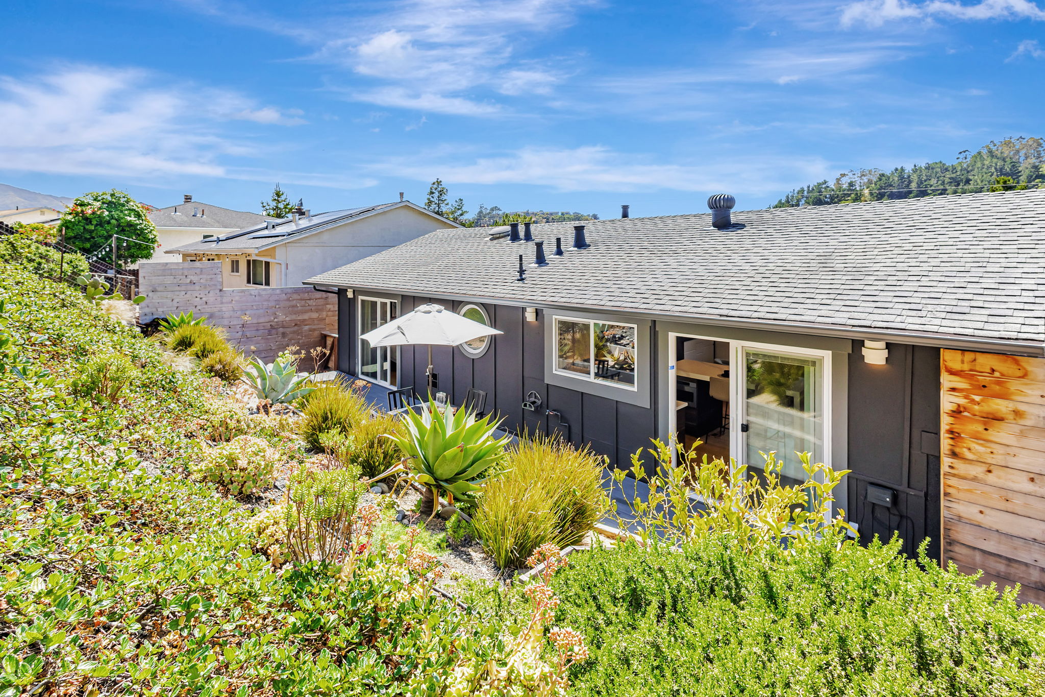 056_1120 Glacier Ave