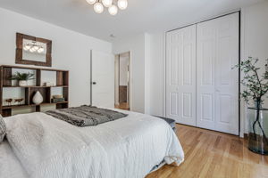 037_1120 Glacier Ave