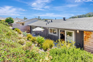 056_1120 Glacier Ave