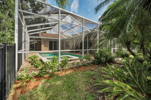 Fenced Yard1